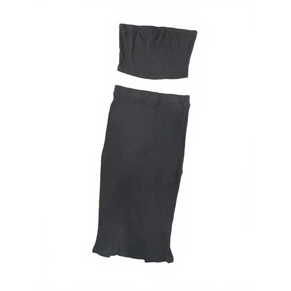 Women's Black Ribbed Knit Two-Piece Skirt and Tube Top Set - Picture 1 of 7